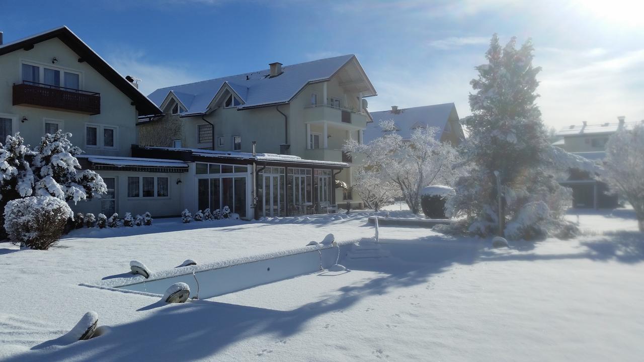 Hotel Villa Flora Velden am Wörthersee Esterno foto